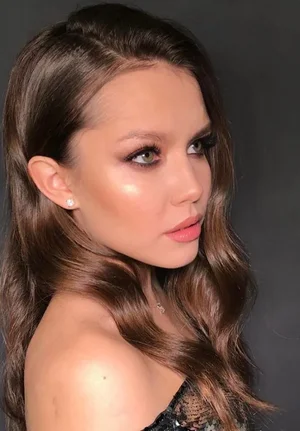 Angela Escort